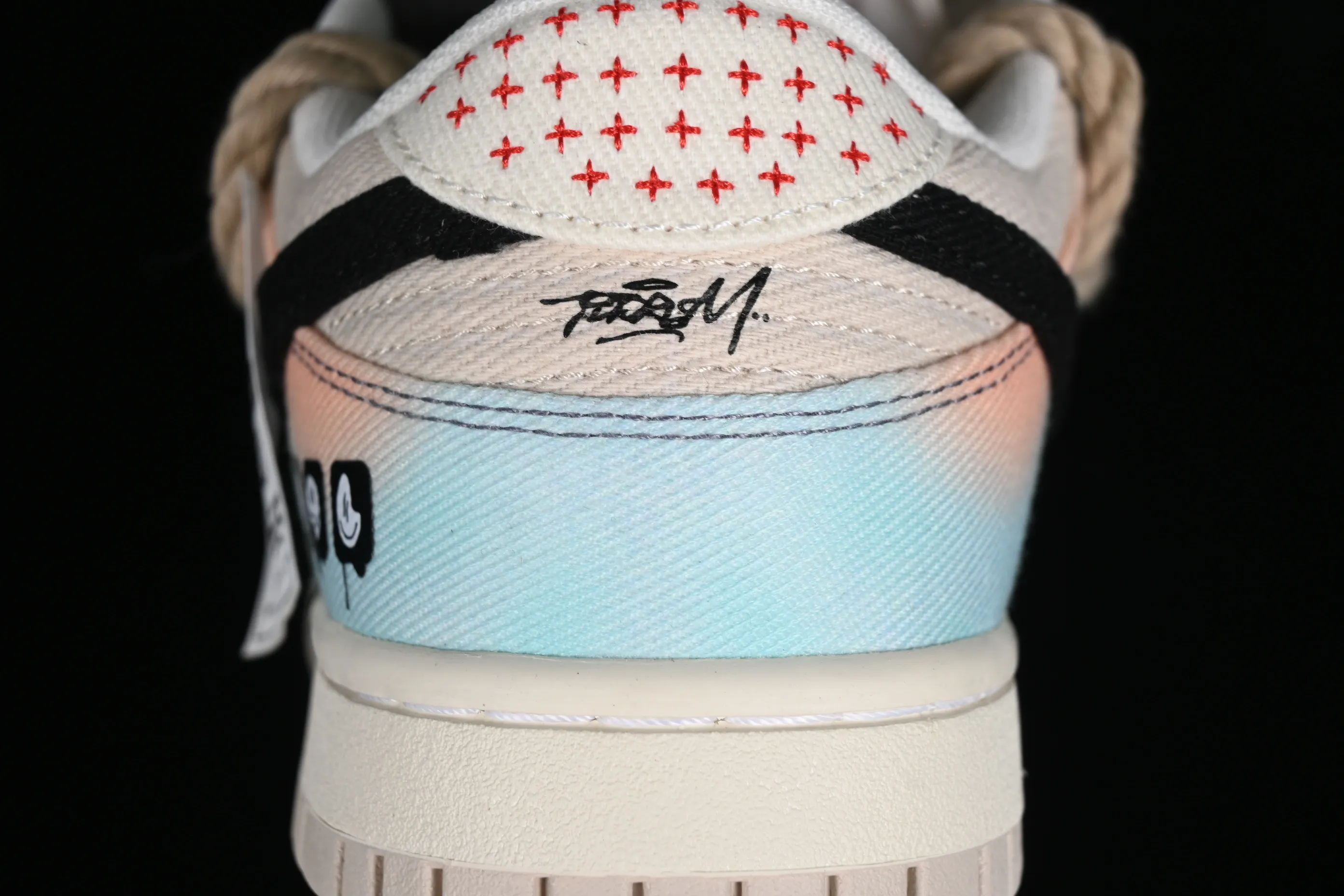 All Categories Nk SB Dunk Series Nk SB Dunk Low Low-top sneakers Nk Dunk Low Castle in the Sky Dopamine gradient Sashiko embroidery Hemp rope SB low-top casual sneakers DV0834-100